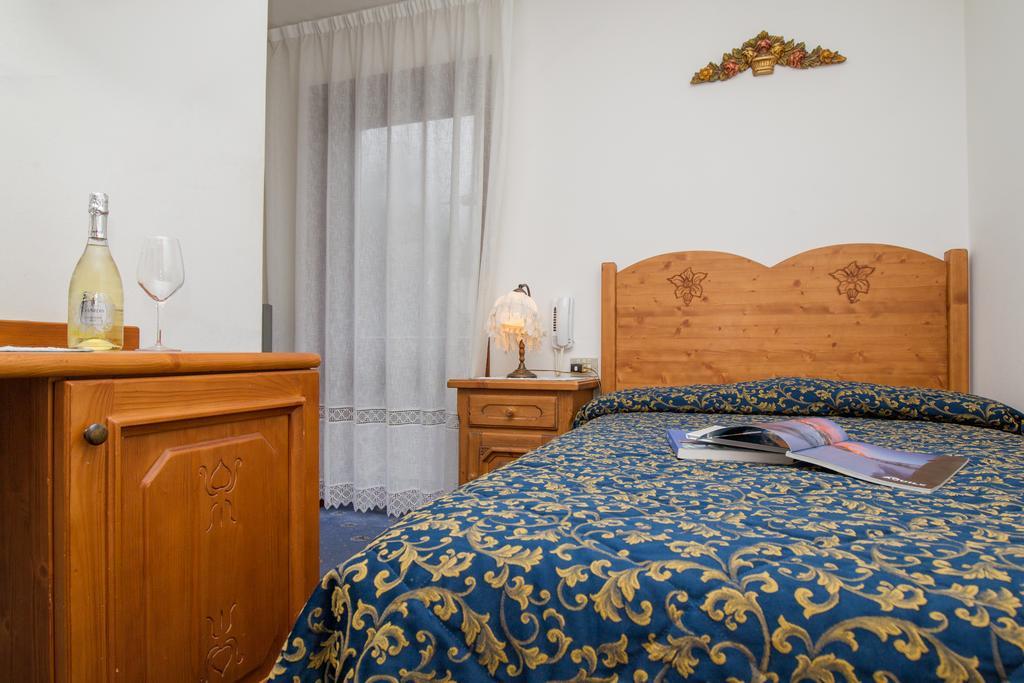 Villa Elena B&B Hotel San Martino Di Castrozza Εξωτερικό φωτογραφία